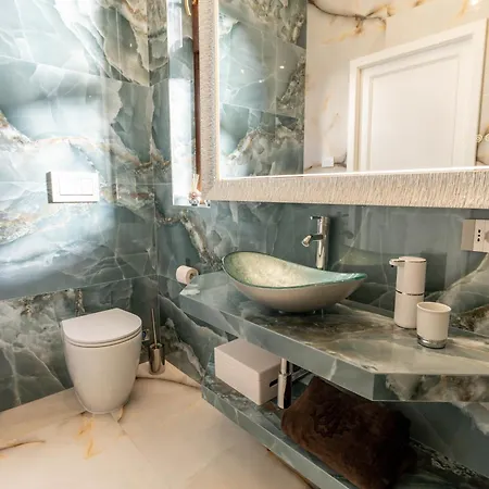 Luxury Eroilor Lägenhet