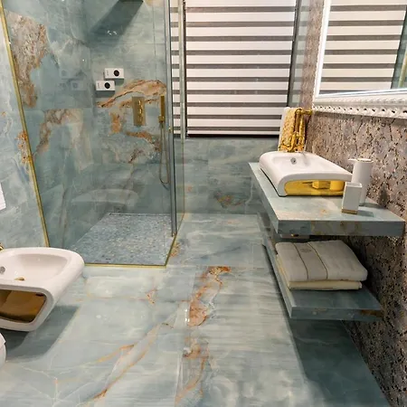 Luxury Eroilor Lägenhet